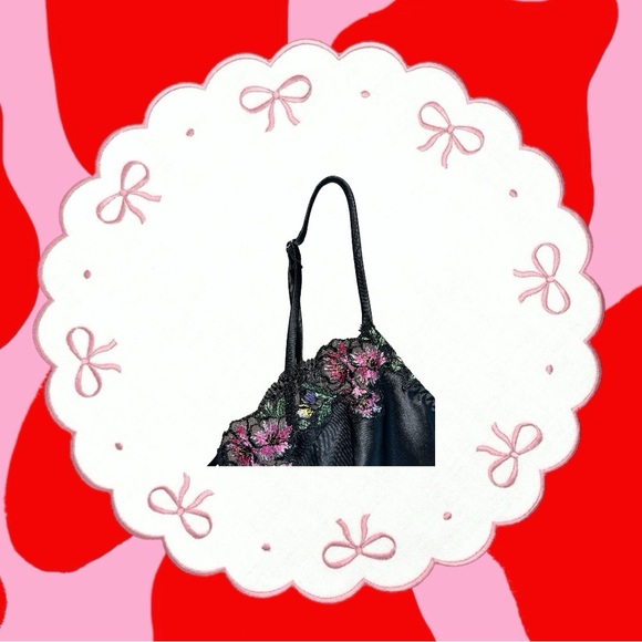 victoria’s secret floral cami top 🌺 - Picture 5 of 6